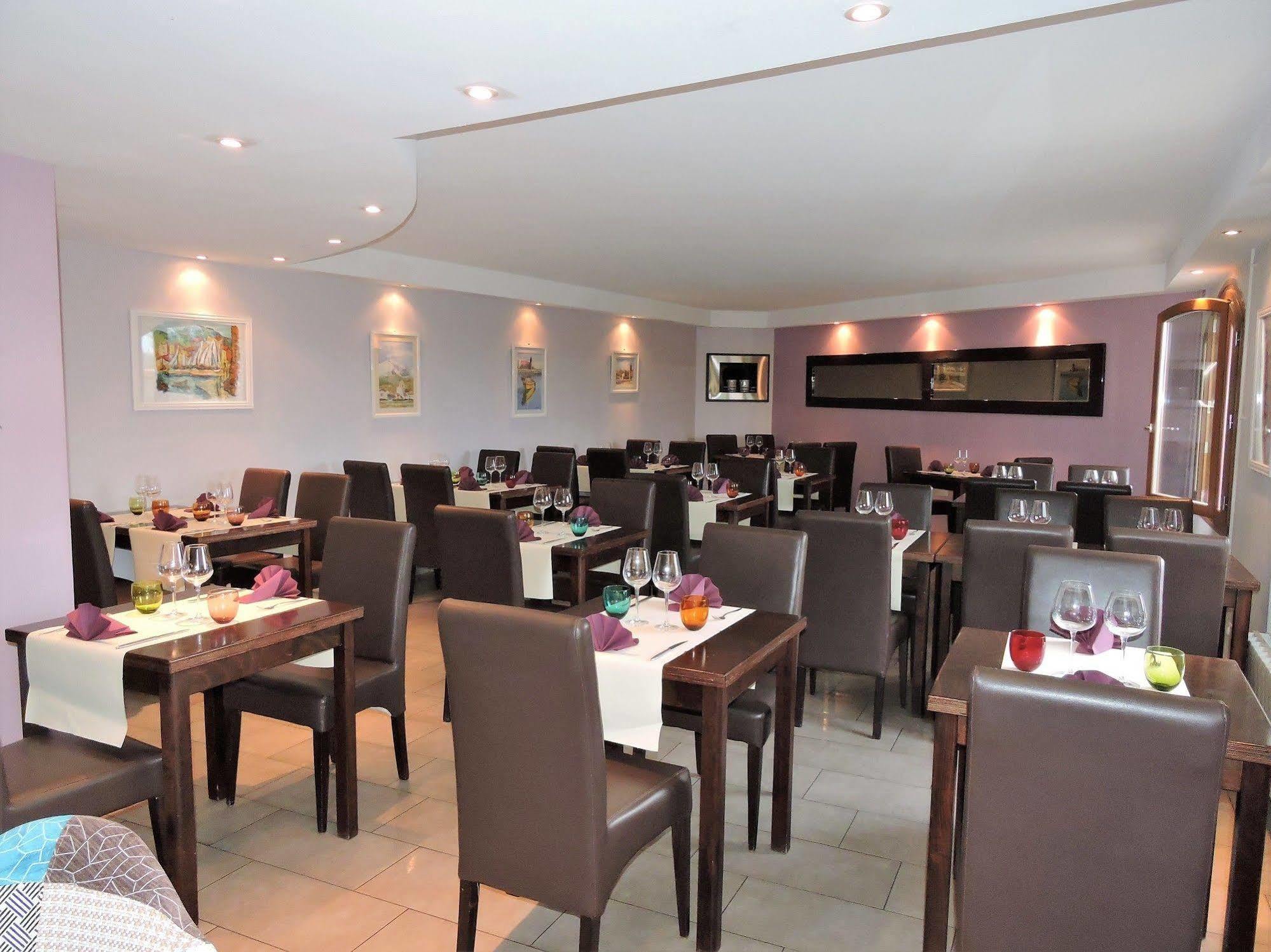 Hotel Logis Cara Sol 3*